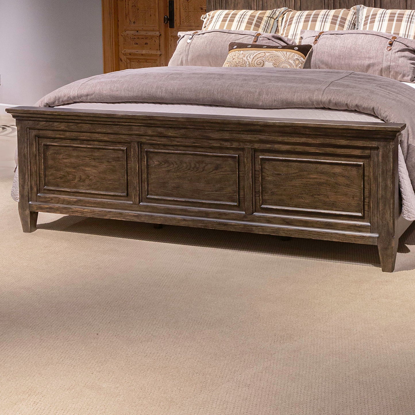 Paradise Valley - King Panel Footboard - Saddle Brown