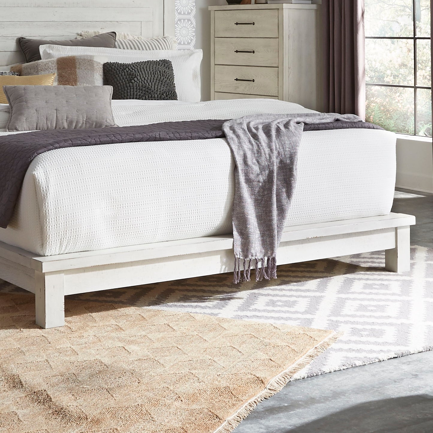 Modern Farmhouse - King Platform Footboard - White