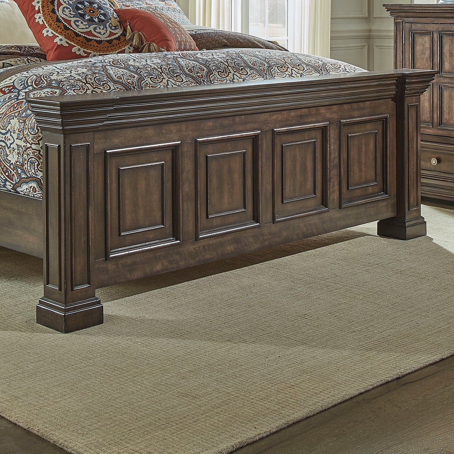 Big Valley - King Mansion Footboard - Light Brown