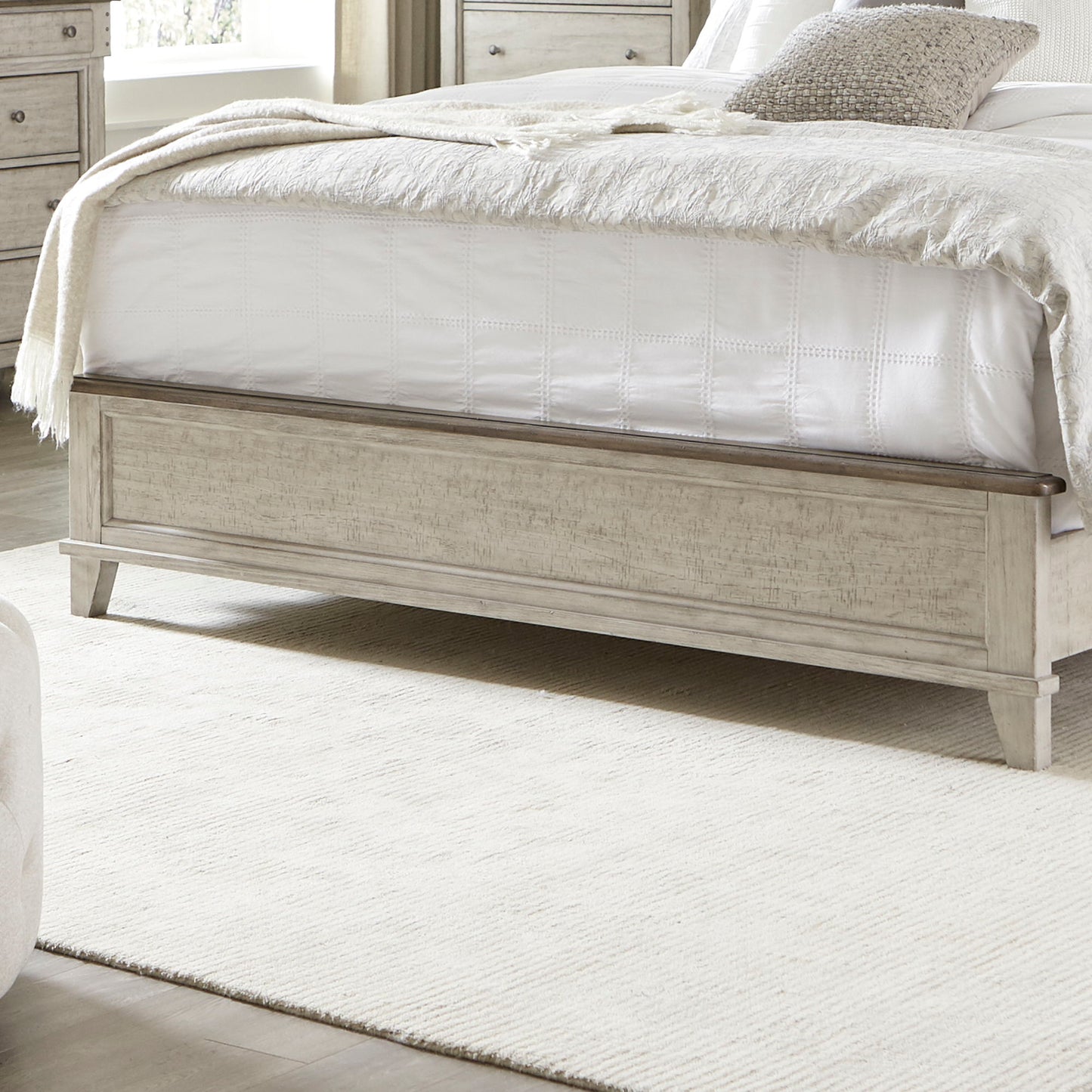 Ivy Hollow - Queen Panel Footboard - Weathered Linen / Dusty Taupe